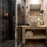 أكيليوس سيتي لارنكا