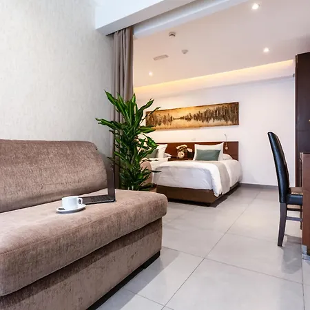 Achilleos Otel Larnaca