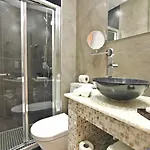 Otel Achilleos